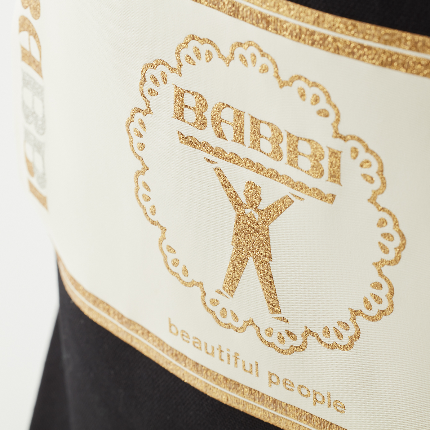 BABBI × beautiful people 限定ネームタグトートバッグ (ブラック)｜BABBI 